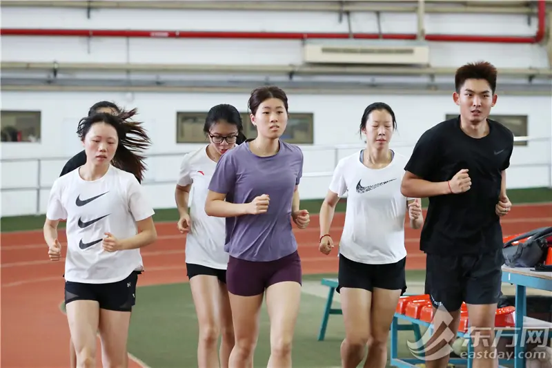 台北学生选手团来沪“移训”：感受到上海运动员的拼搏精神
