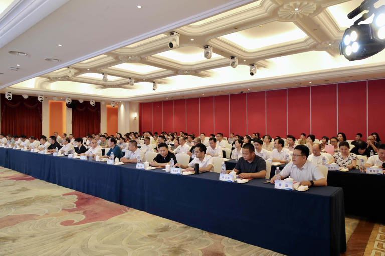 梅州五华招商推介会在苏州召开，签约16个项目计划投资总额23.2亿元！