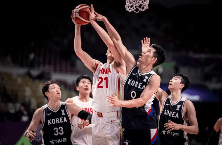 中国男篮如何重返奥运？媒体人：只有一条路可走，除此之外别无他法