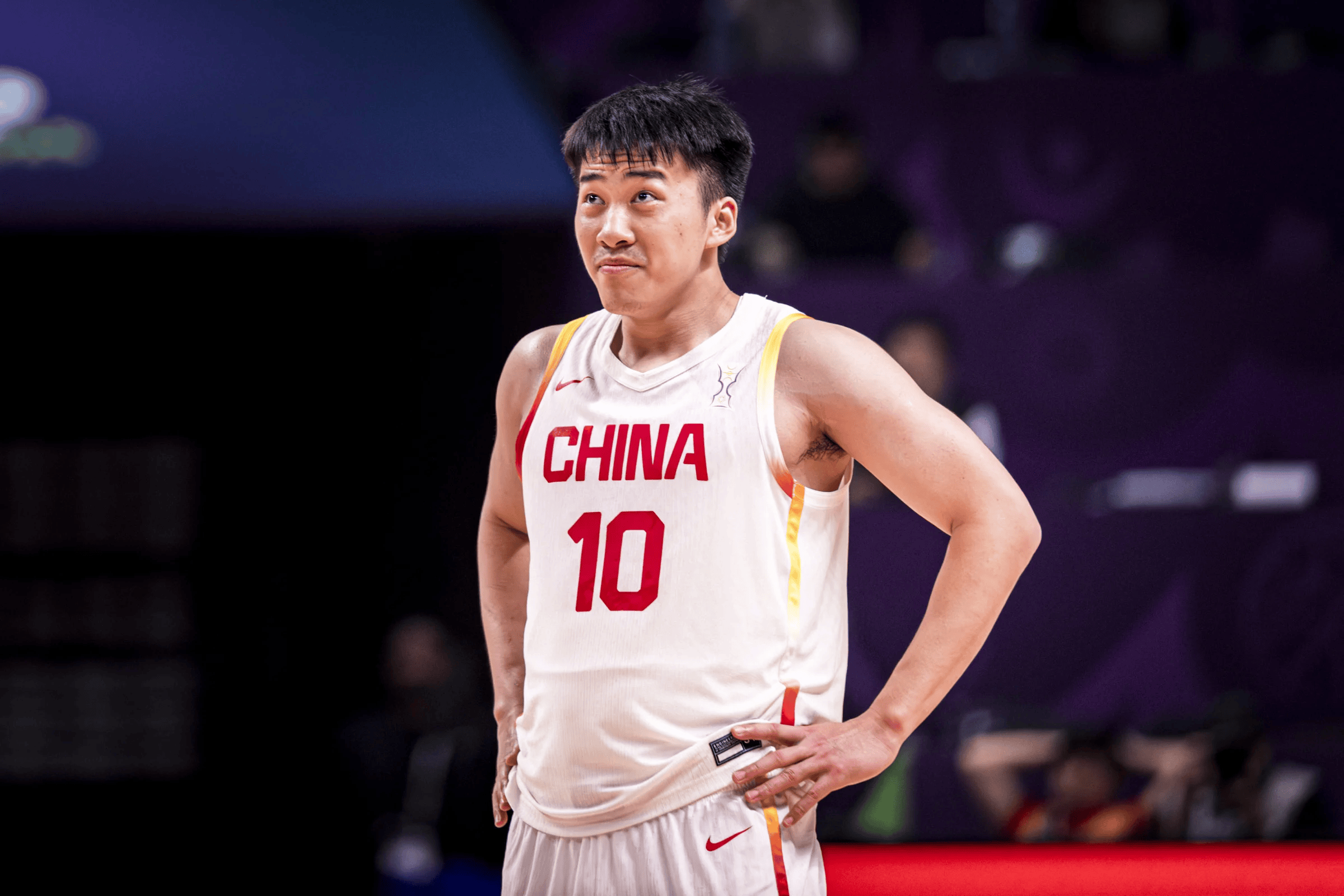王俊杰：第四节后面受伤遗憾没能上场，亚洲杯的目标是冠军