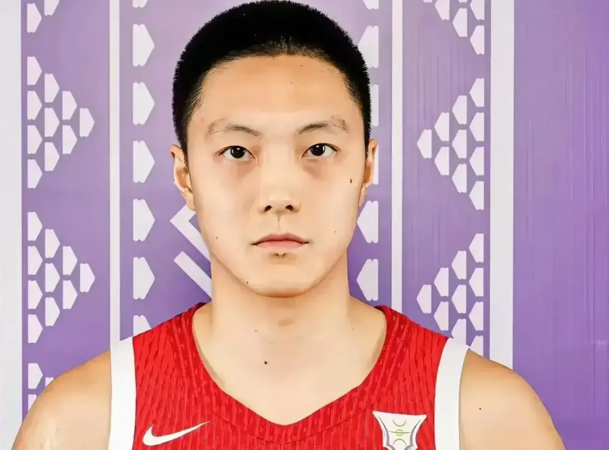 男篮79-73淘汰韩国迎3喜1忧！王俊杰+2广厦球员太好使，后场瑕疵