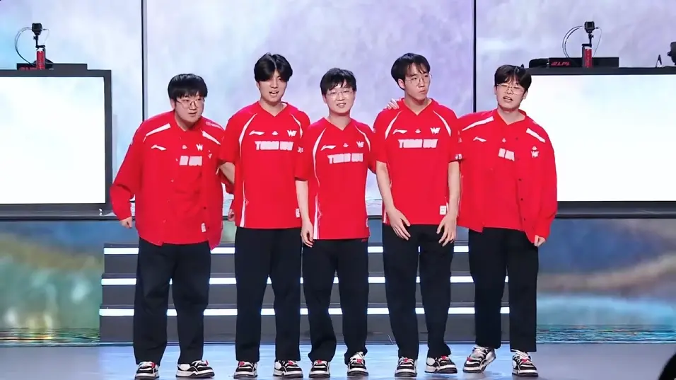 LPL：WE久违2比0拿下胜利！FPX完美8-0开局被翻盘