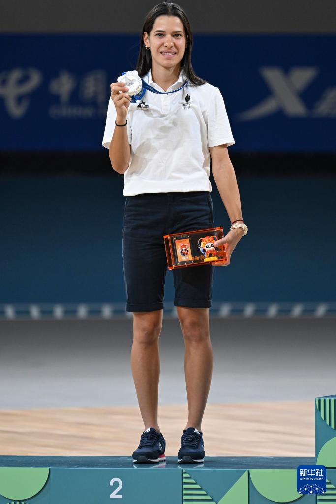成都世运会丨速度轮滑——女子场地赛（200米追逐）颁奖仪式举行