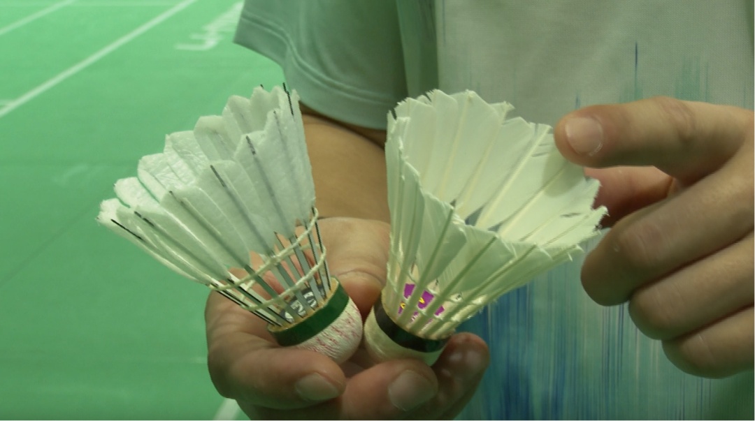 羽毛球成 “凶器”？阿姨打羽毛球被球击穿眉骨，重要提醒