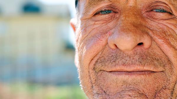 爱动的老年人少痴呆？医生揭秘：60岁后的老人，运动频率有门道