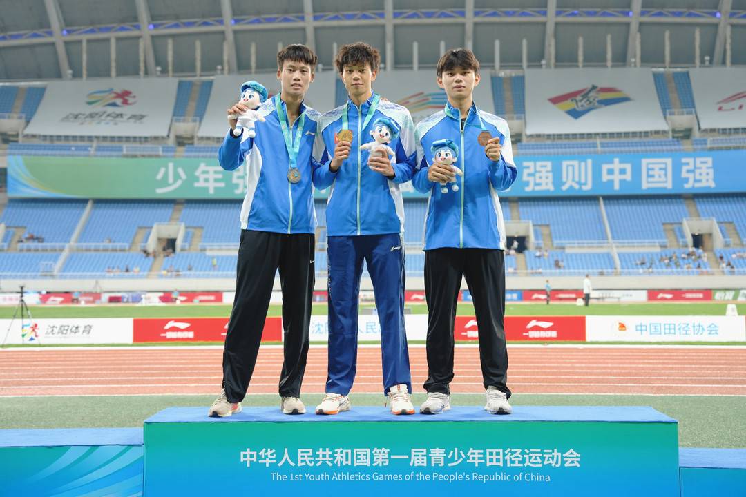 创历史！四川包揽男子100米、200米、400米、800米、1500米全部金牌