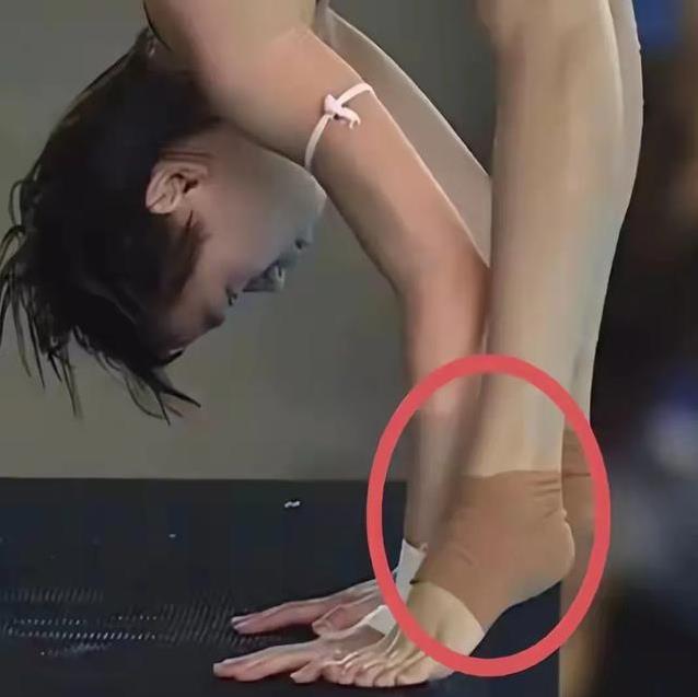 全红婵18岁背负重压，奥运金牌耀眼，背后却藏多少泪水？