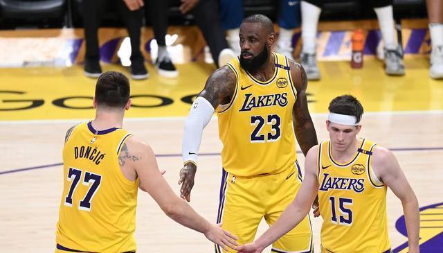 NBA：杨瀚森首秀对手确定，雄鹿签约射手，湖人赛程出炉