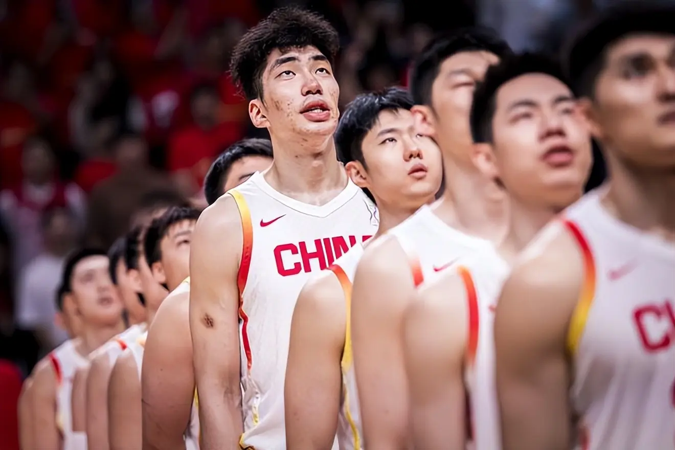亚洲杯半决赛中国男篮战新西兰，黄金时间开打，央视准时直播