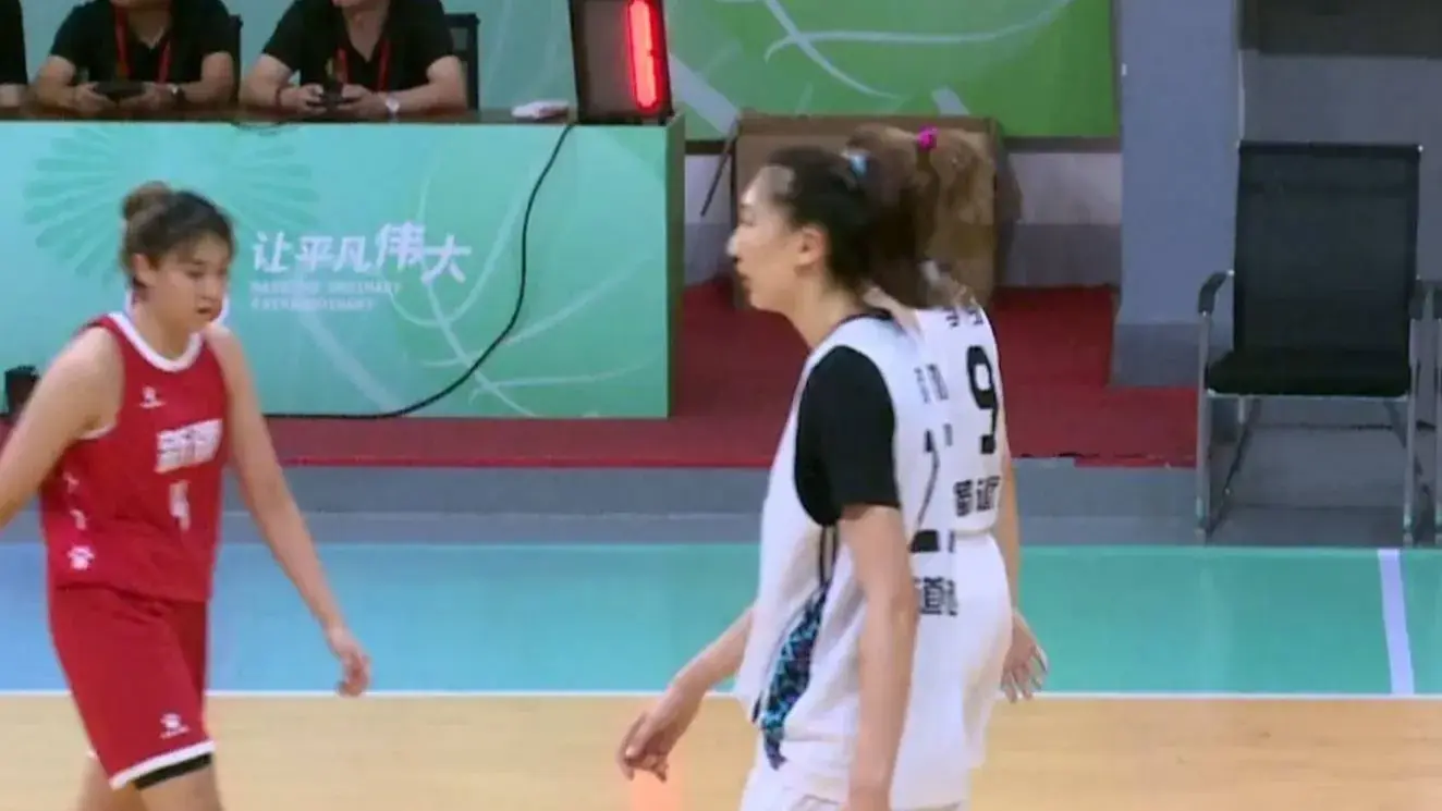 110比50！全运会：李梦仅打5分钟，四川女篮五连胜，狂赢新疆60分
