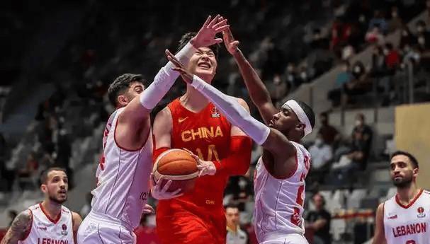 86-90！男篮苦主回家，亚洲杯4强有变，新西兰送助攻，郭士强笑了