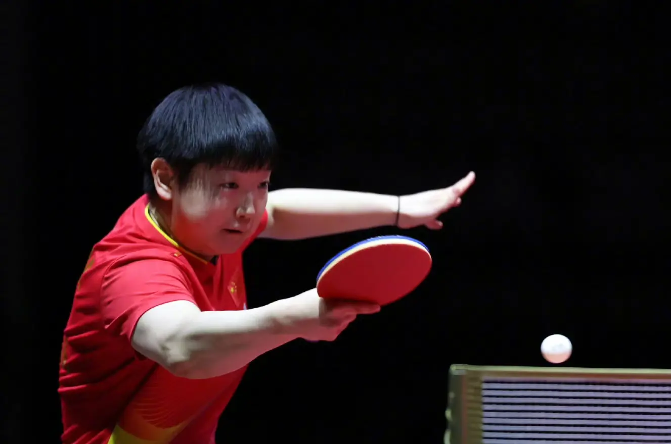 外媒盛赞孙颖莎，甚至建议归化国乒小魔王，国乒球迷肯定不会答应