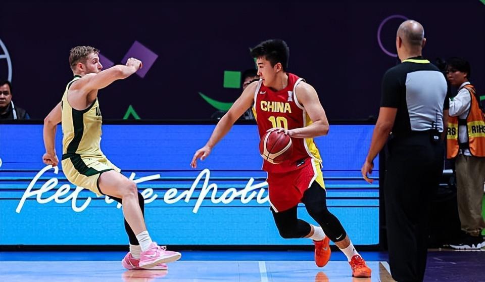 中国队锋线新星将参加全运会，他在NCAA的先发位置可能要保不住了