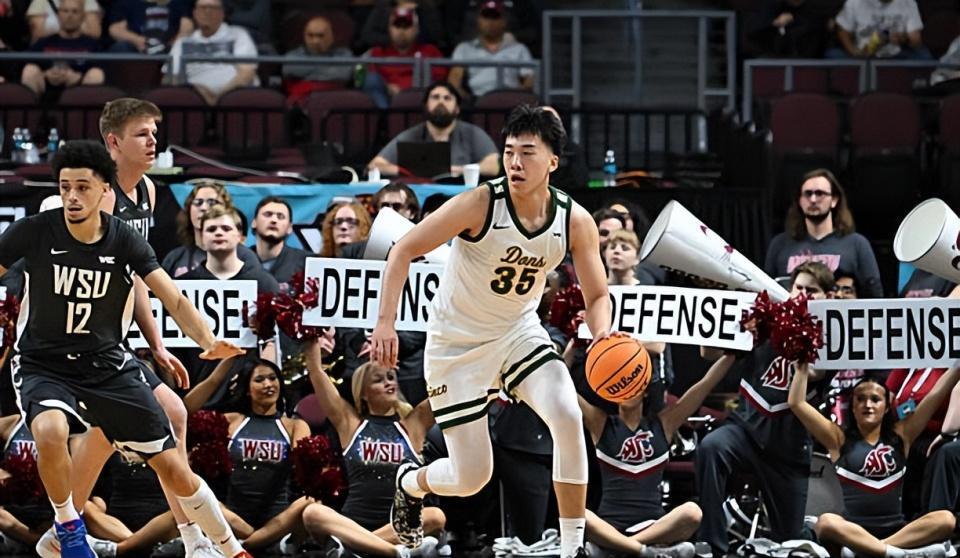 中国队锋线新星将参加全运会，他在NCAA的先发位置可能要保不住了