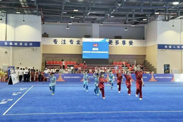 2025年校园武术试点学校交流赛西部赛区在渭城区举办