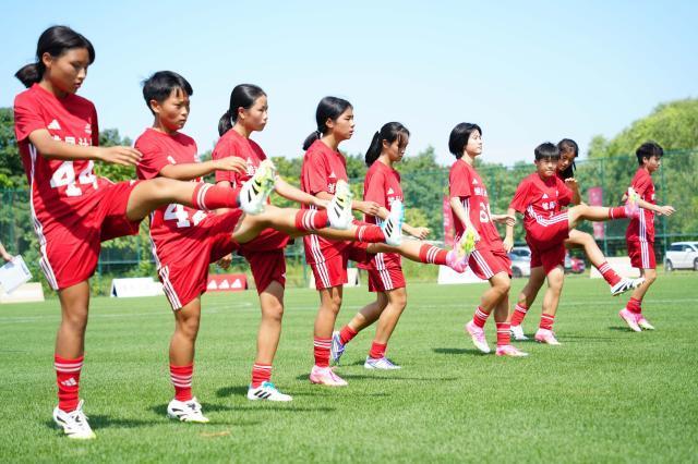 发掘培养中西部女足人才 2025“雏凤计划”训练营在京开营