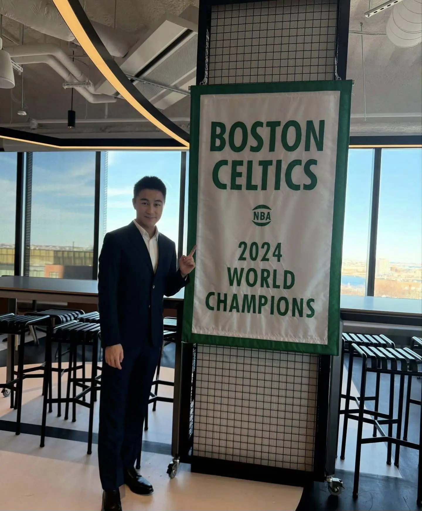 何猷君闷声干大事，直接入股NBA豪门凯尔特人