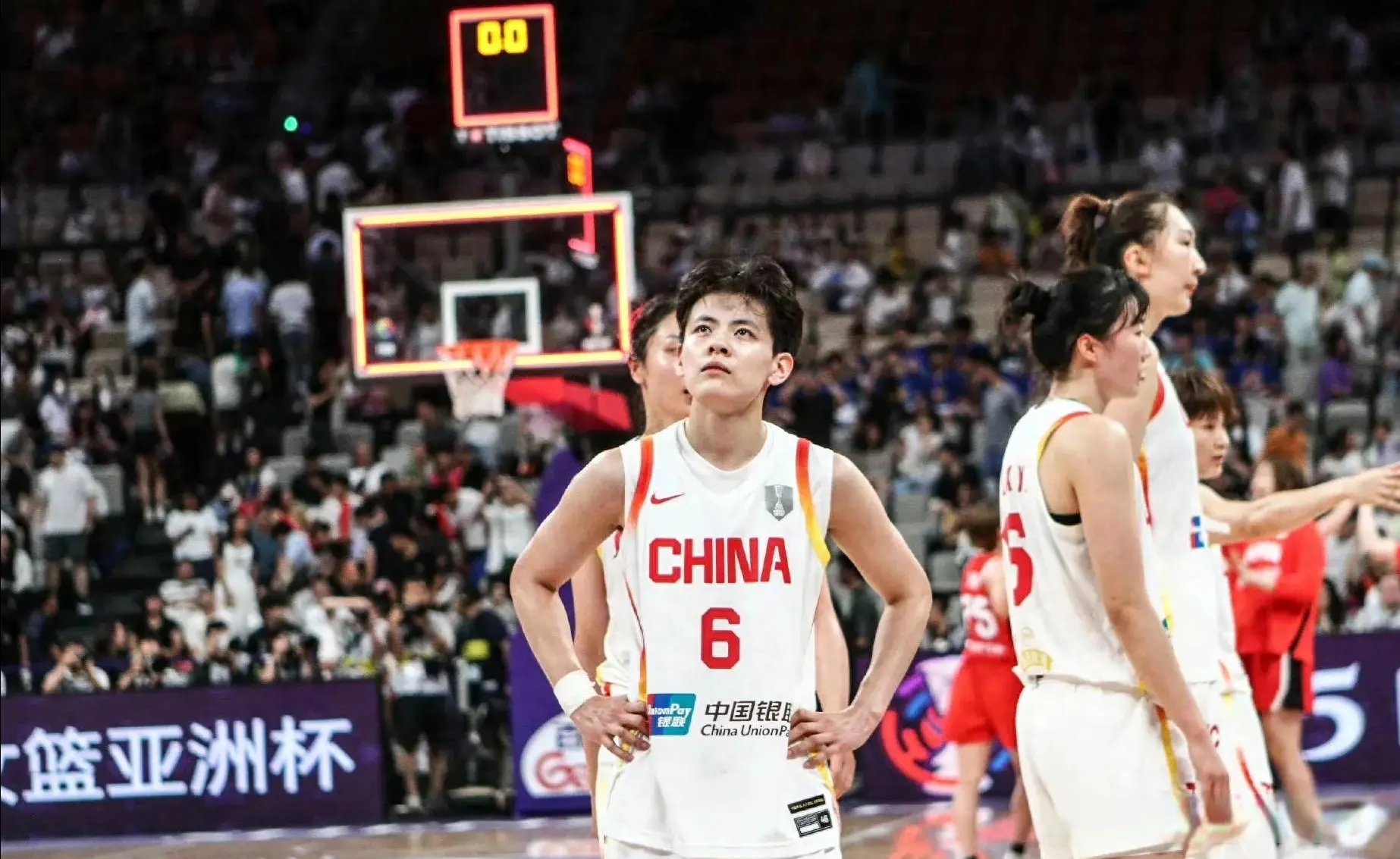 中国女篮如何走出困境？宫鲁鸣：集训+培养，球迷：做好两点就行