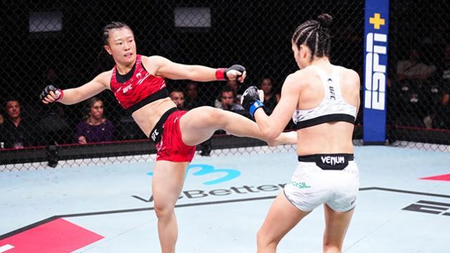 “格斗女中医”石铭UFC首秀惜败
