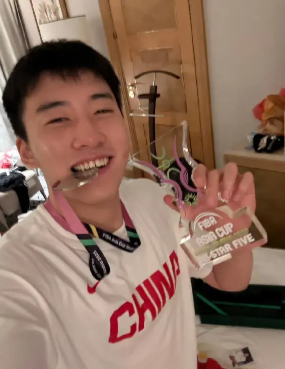 CBA就别惦记了？王俊杰坚持逐梦，戳穿多少混子球员的真实面目