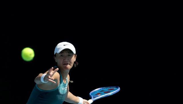 2-1，王曦雨完胜晋级正赛，美网资格赛保持不败，还手握冠军玄学