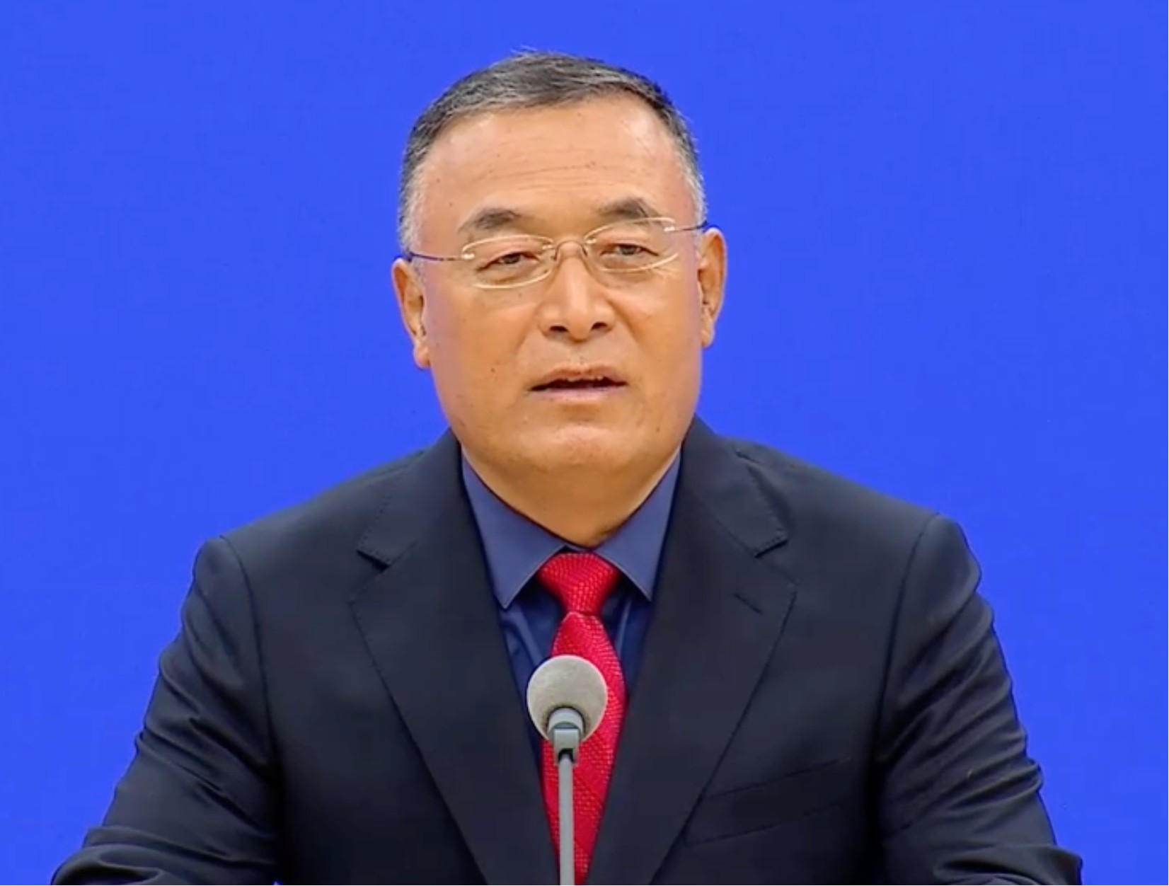 总局专家：参加体育运动能改善青少年玻璃心，但要避免职业病