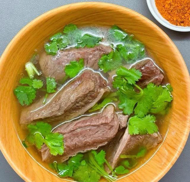 秋天，8种“秋菜”放心吃，补充水分缓解干燥，老少皆宜