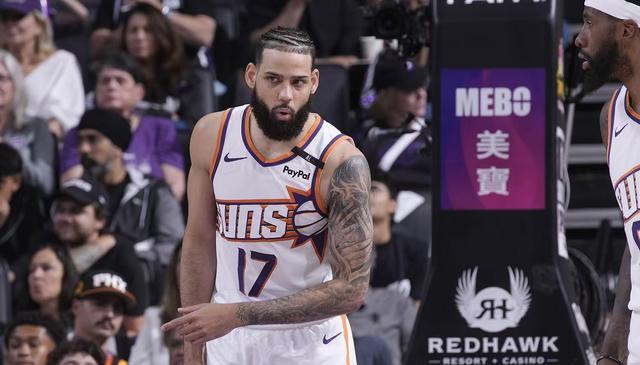 NBA：魔术签湖人旧将，勇士目标再加两人，尼克斯瞄准四人