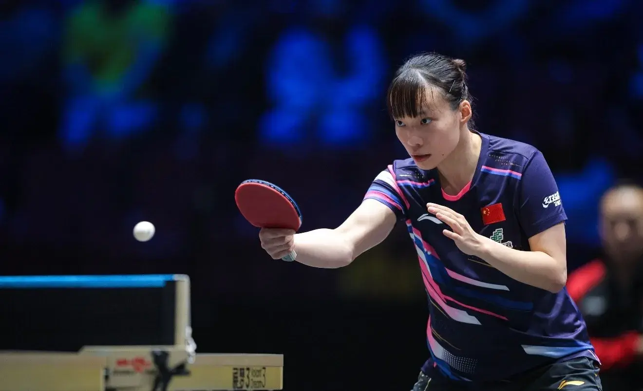 王曼昱战胜石洵瑶，有很大把握，比赛经验更丰富