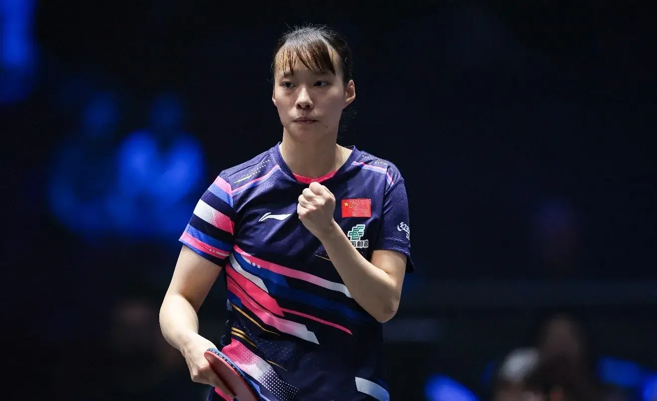王曼昱战胜石洵瑶，有很大把握，比赛经验更丰富