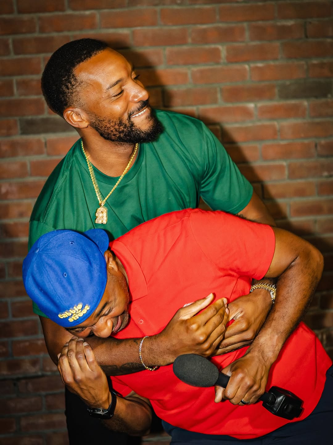 牙买加乔丹！诺曼-鲍威尔Ins晒举办派对的照片与球迷分享