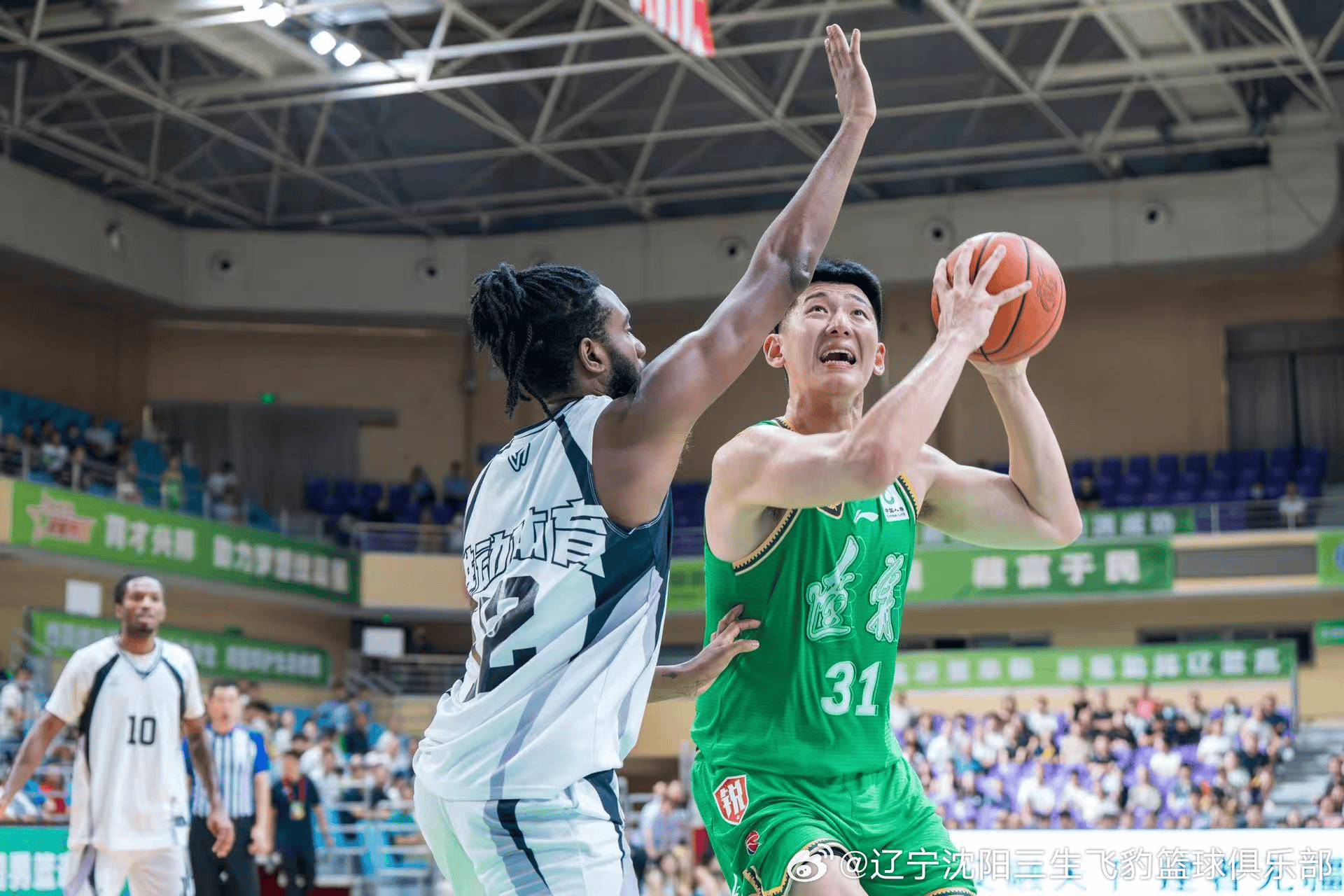 四国男篮邀请赛：辽宁男篮90-81战胜美国TBT阿肯色洲队