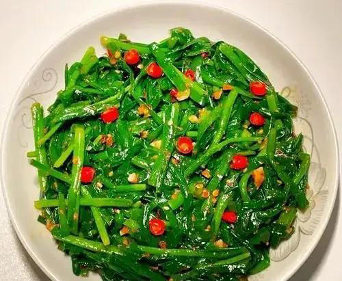 秋天，8种“秋菜”放心吃，补充水分缓解干燥，老少皆宜