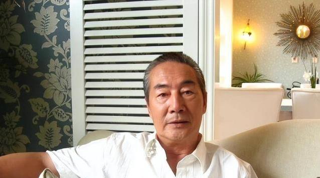 �������Ϯ�ӵۣ�����¶�����6�ˣ�11������̫����