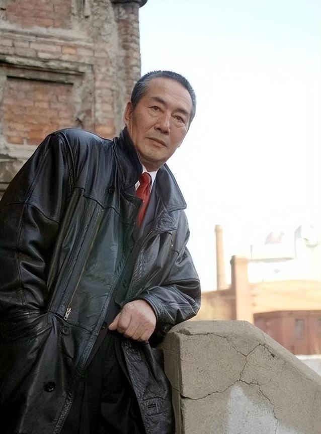 �������Ϯ�ӵۣ�����¶�����6�ˣ�11������̫����