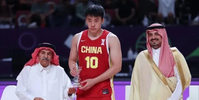 入选亚洲杯最佳阵容，王俊杰未来计划冲击NBA，CBA为最终选项
