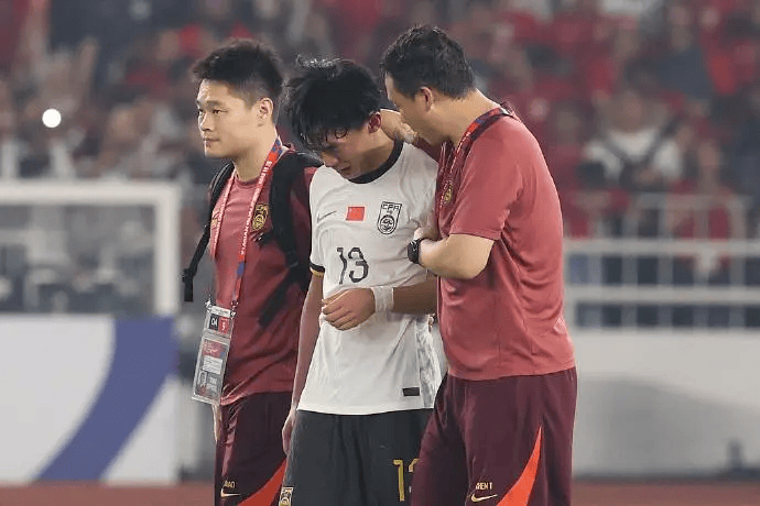 媒体人：U22国足综合考量实际状态，放弃胡荷韬、艾菲尔丁