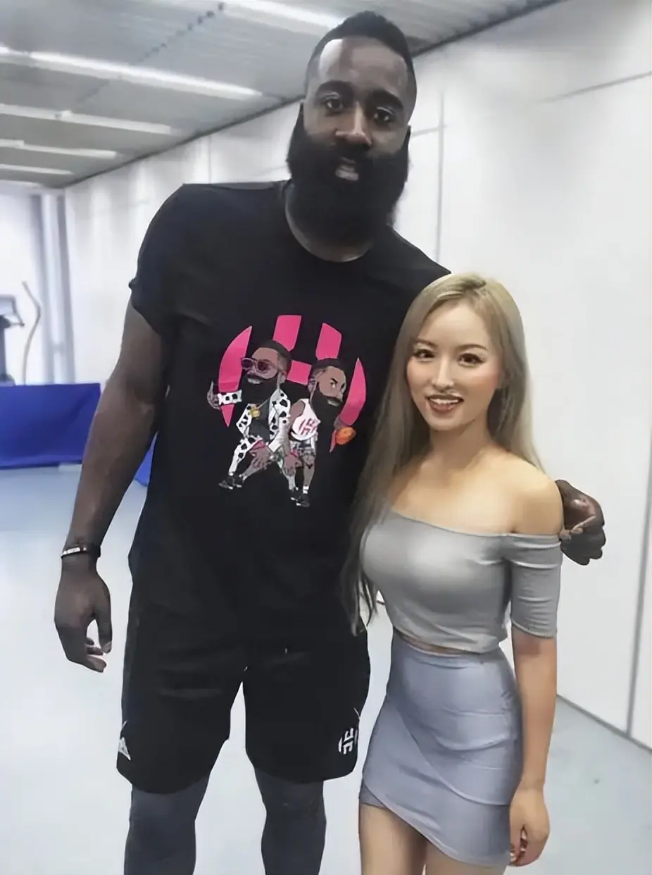 只差602分，哈登将成79年NBA历史第十，8150万续约真不贵