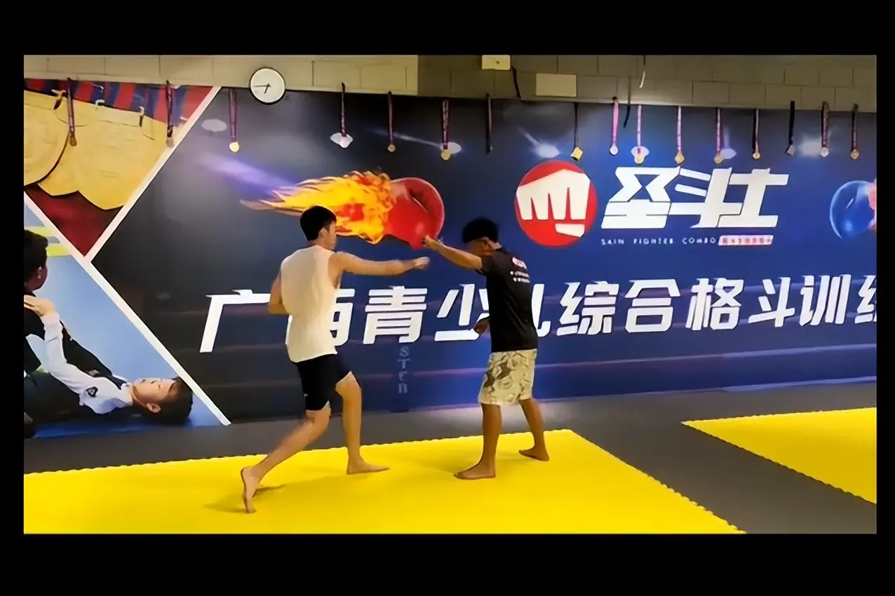 廖三宁回广西了，在老家进行格斗训练，新赛季希望再次蜕变