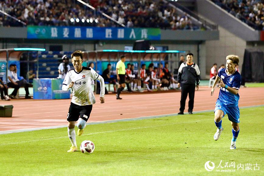 2025年伊利内蒙古自治区足球超级联赛燃情启幕