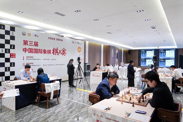 中国国象棋王赛邛崃开赛棋后居文君亮相“文君故里”