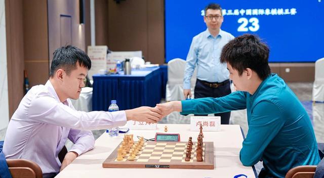 中国国象棋王赛邛崃开赛棋后居文君亮相“文君故里”