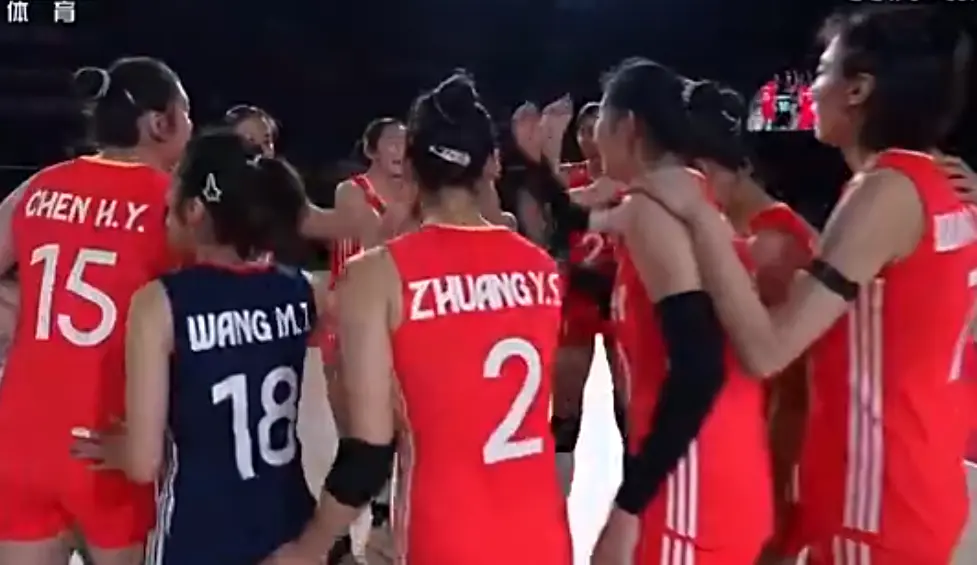 李盈莹状态低迷，为何会打首发？球迷看不懂，赵勇进行了解释
