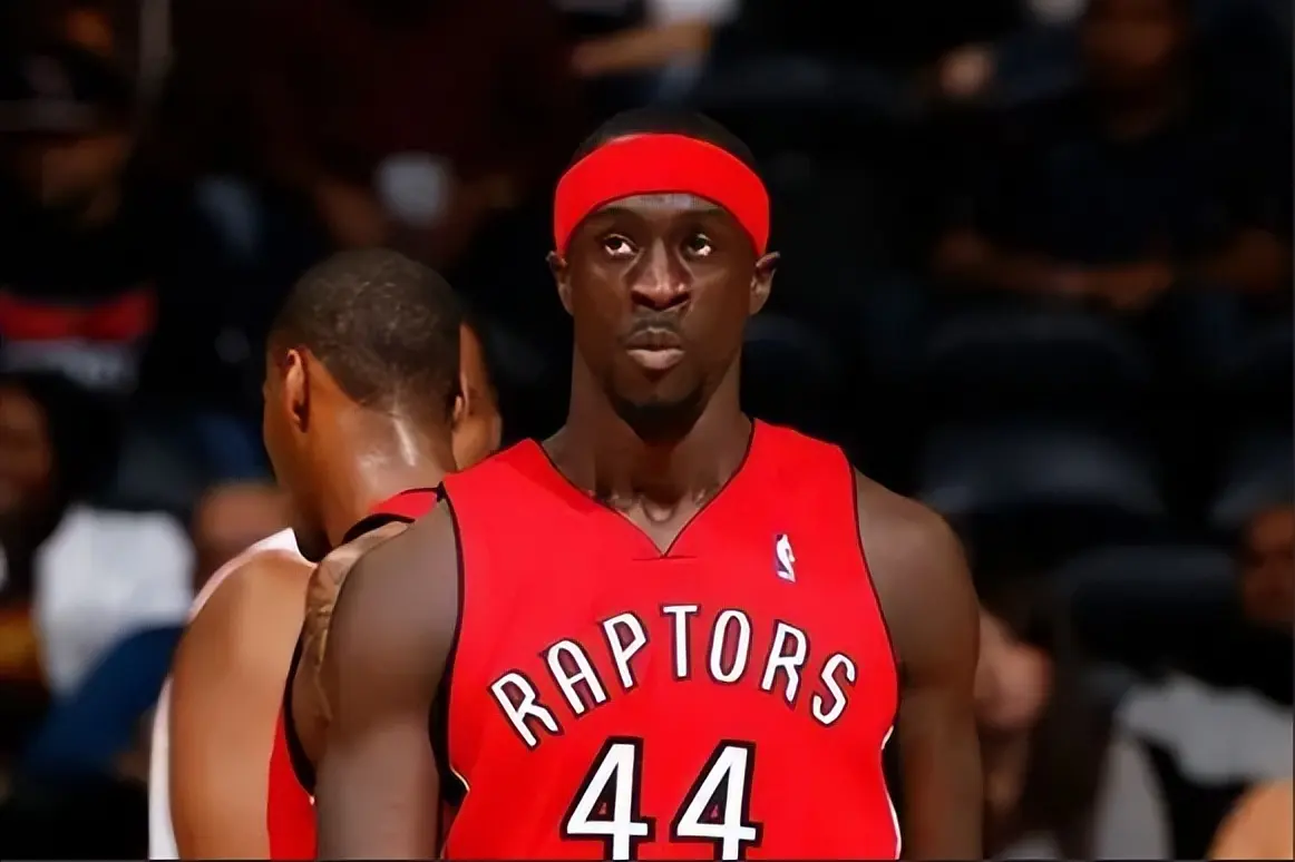 经典诠释小人物的一生 蒙萨-邦苏退役后都在干什么？