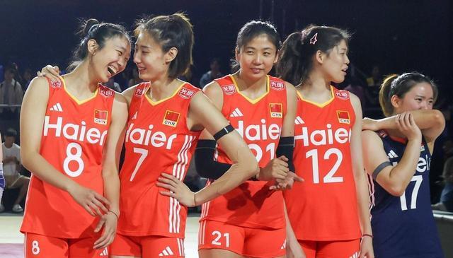 事实证明，逆转墨西哥的中国女排，已经走上了另一条大道