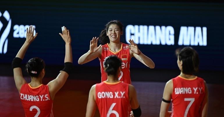 CCTV5直播中国女排VS哥伦比亚，赵勇擅长调整，李盈莹还需找状态