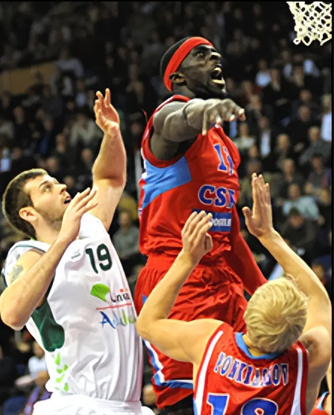 经典诠释小人物的一生 蒙萨-邦苏退役后都在干什么？