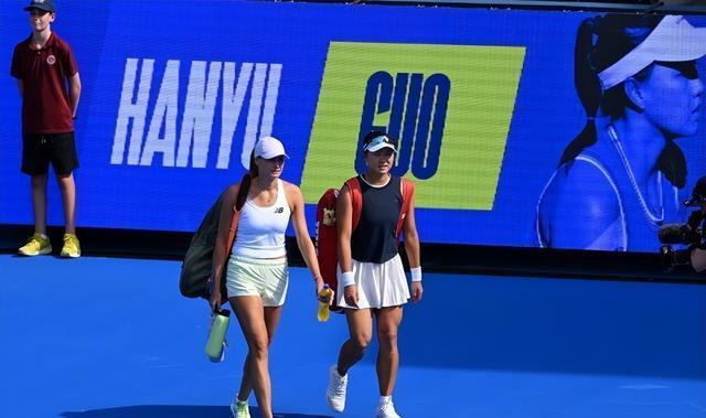 2-0，中国金花前一姐张帅夺冠，0-2：郭涵煜连夺2个女双亚军
