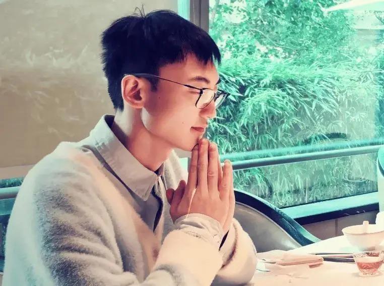 怀南：若AL至少赢下一小局，则晋级季后赛，JDG去往骑士之路