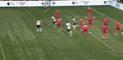 温哥华白浪3-2逆转圣路易斯城，穆勒补时第14分钟点射绝杀